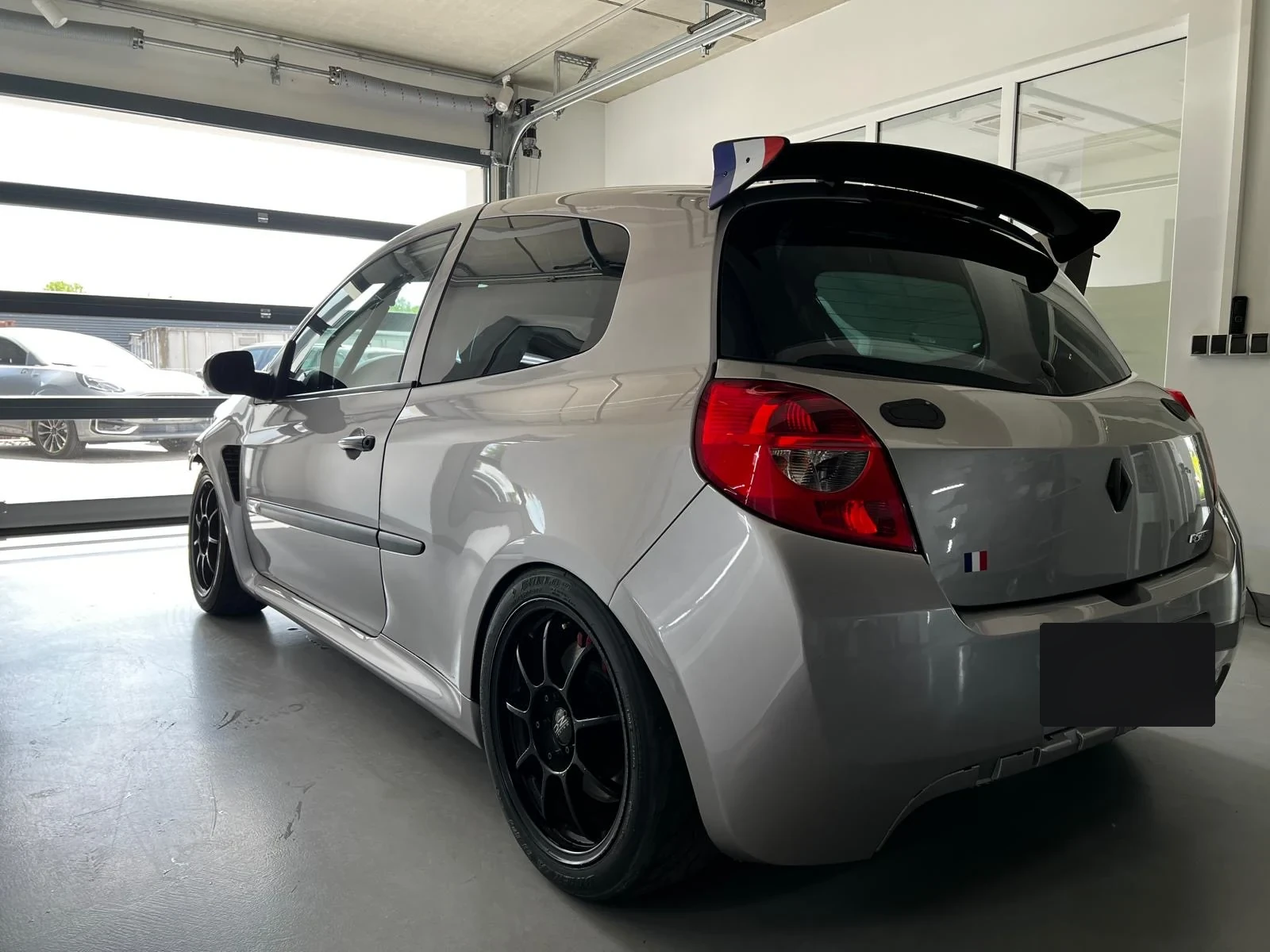 Renault Clio RS fertig lackiert