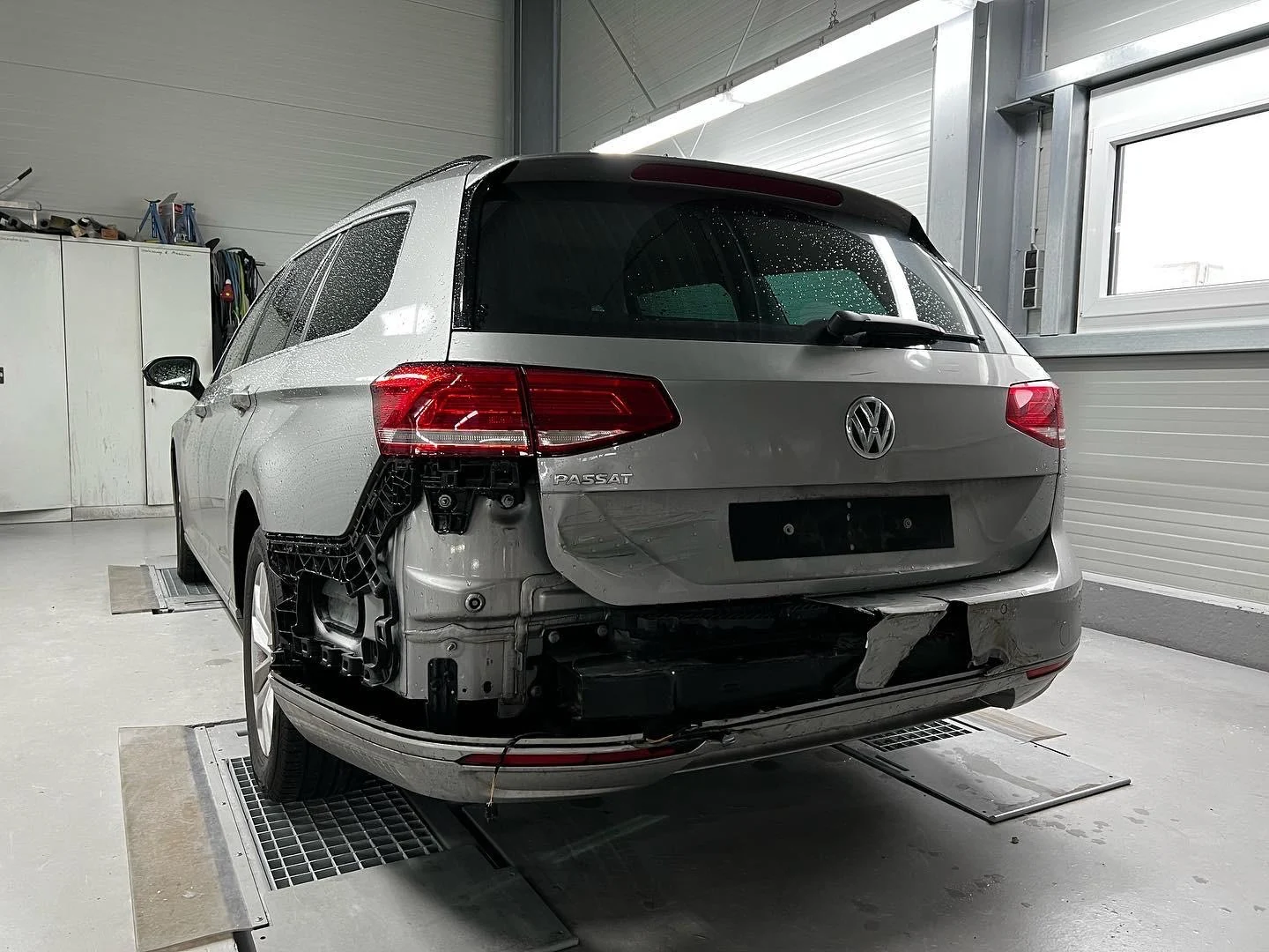 Vorher: VW Passat Unfallschaden